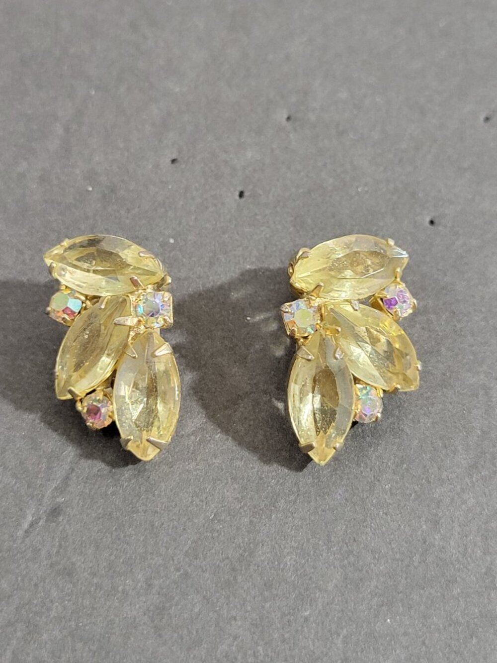 Yellow Citrine Color Marquise Rhinestone Clip On Earrings Vintage 1" Gold Tone